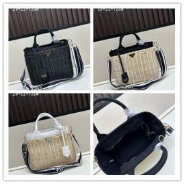 Picture of Prada Handbags _SKUfw197906933fw